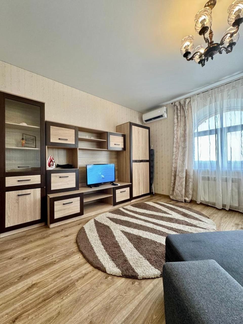 Apartpoltava Новий Будинок, В Самому Центрі 2-Окремі Кімнати, Панорамний Балкон Bagian luar foto