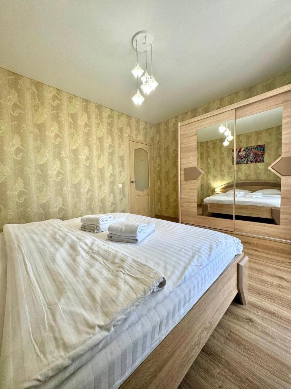Apartpoltava Новий Будинок, В Самому Центрі 2-Окремі Кімнати, Панорамний Балкон Bagian luar foto